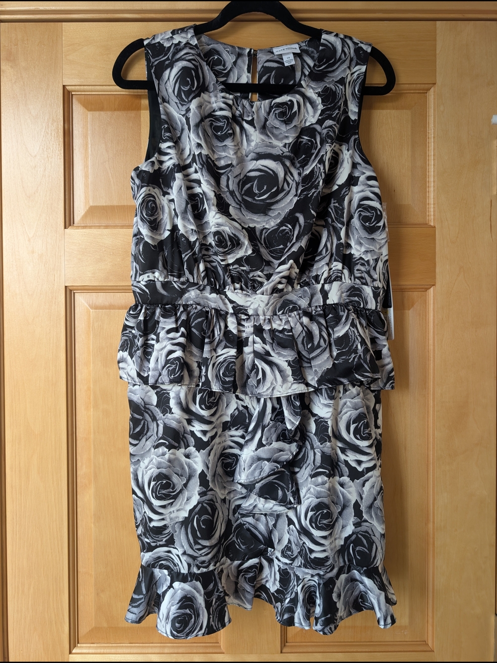 Sleeveless Black & White Rose-Print Peplum Mini Dress